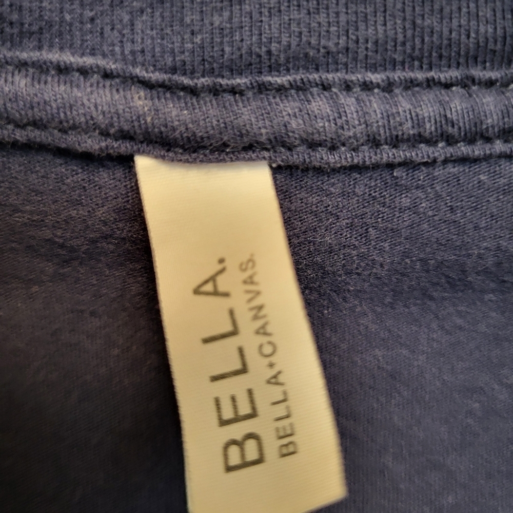 Bella Canvas Navy Blue V-Neck Graphic T-Shirt New York City Women's Size S - Picture 3 of 4